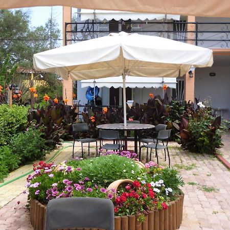 Kostas Apartments & Studios Άγιος Γεώργιος Πάγων Εξωτερικό φωτογραφία