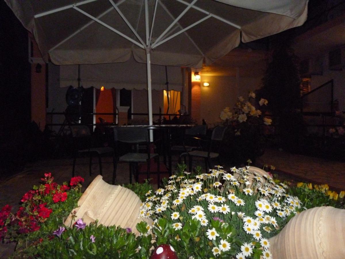 Kostas Apartments & Studios Άγιος Γεώργιος Πάγων Εξωτερικό φωτογραφία