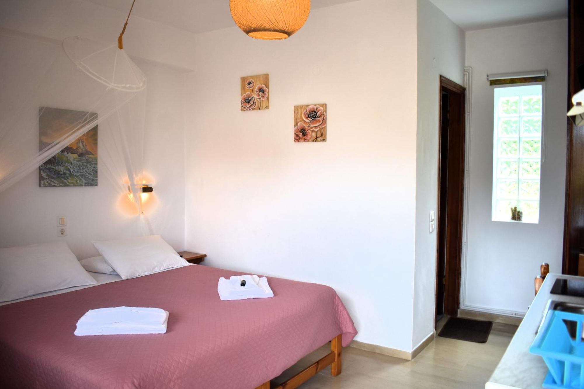 Kostas Apartments & Studios Άγιος Γεώργιος Πάγων Εξωτερικό φωτογραφία