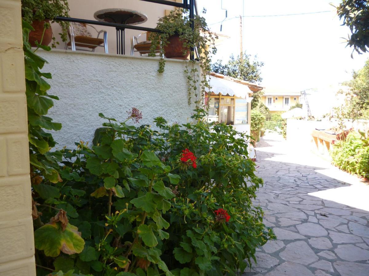 Kostas Apartments & Studios Άγιος Γεώργιος Πάγων Εξωτερικό φωτογραφία