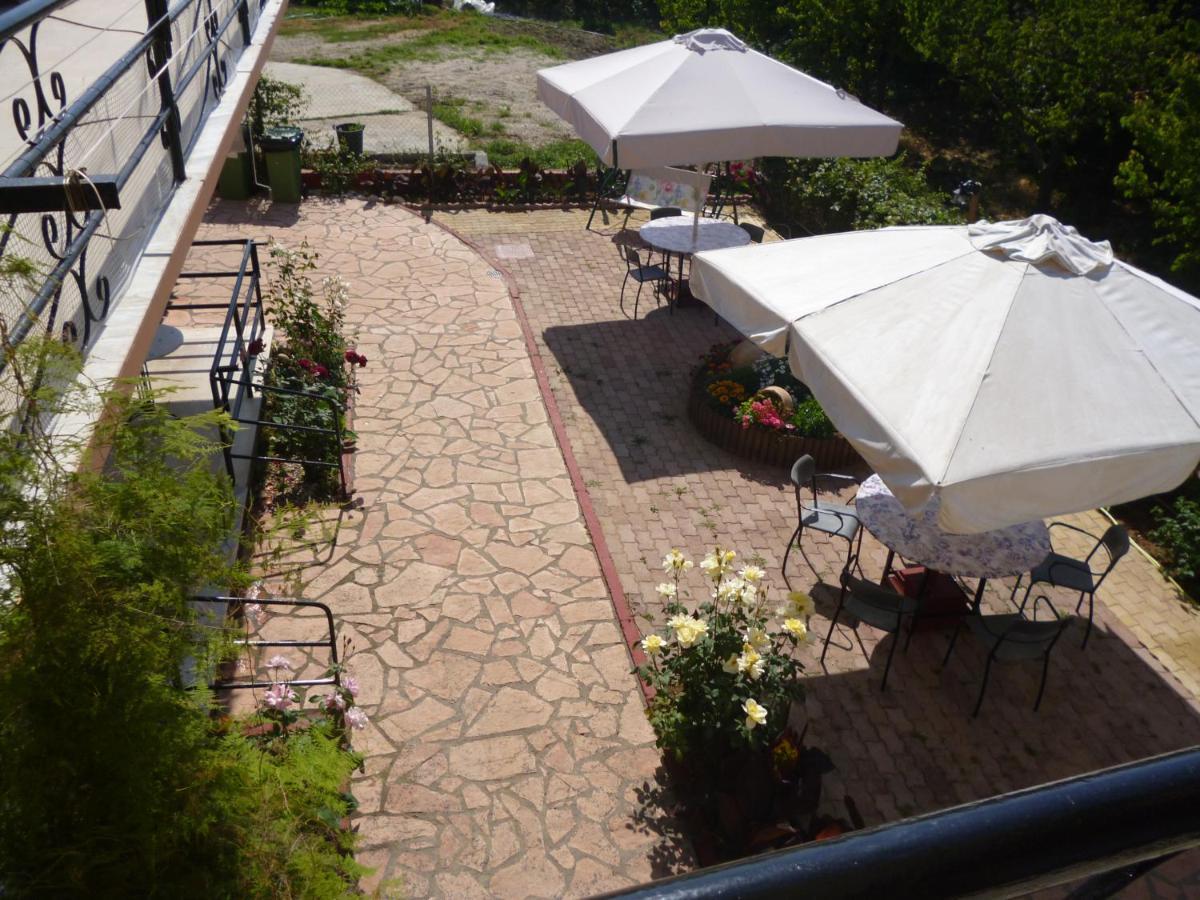 Kostas Apartments & Studios Άγιος Γεώργιος Πάγων Εξωτερικό φωτογραφία