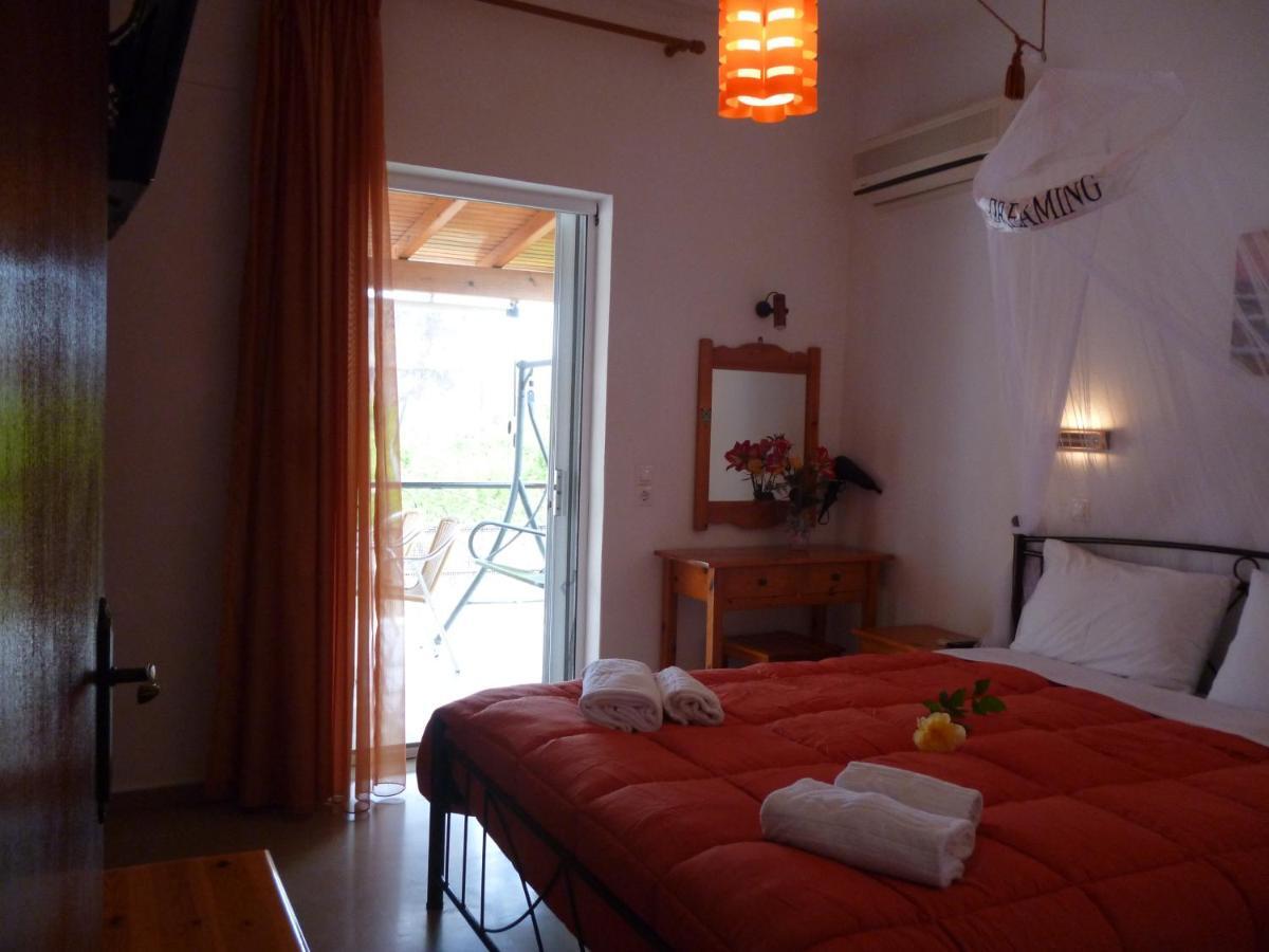 Kostas Apartments & Studios Άγιος Γεώργιος Πάγων Εξωτερικό φωτογραφία